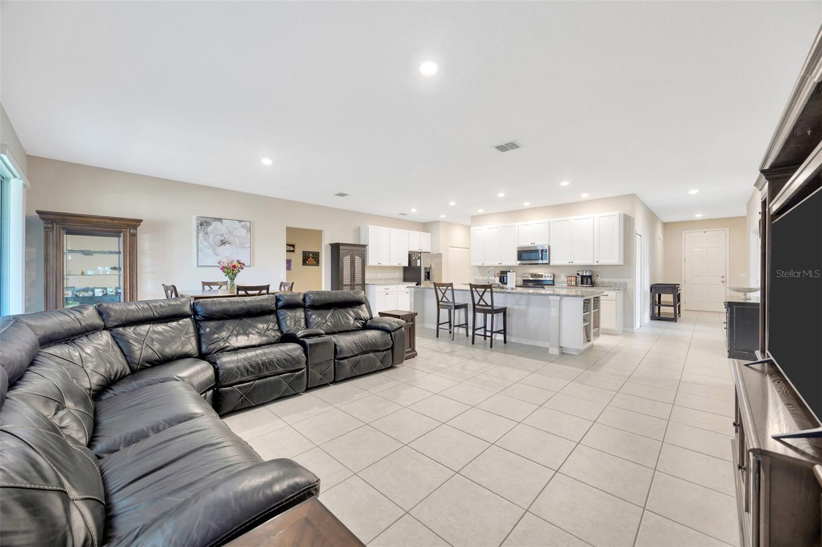 1803 DAYBREAK DRIVE