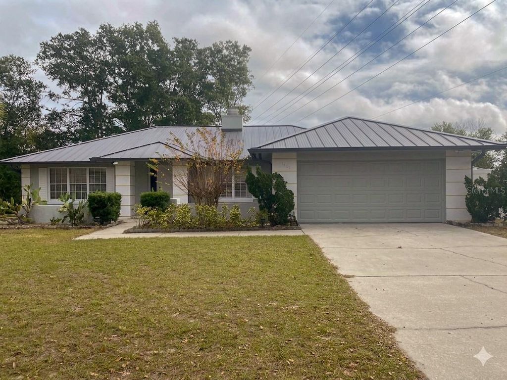Photo of 1861 Crowley Circle E, Longwood, FL 32779 (MLS # O6401880)