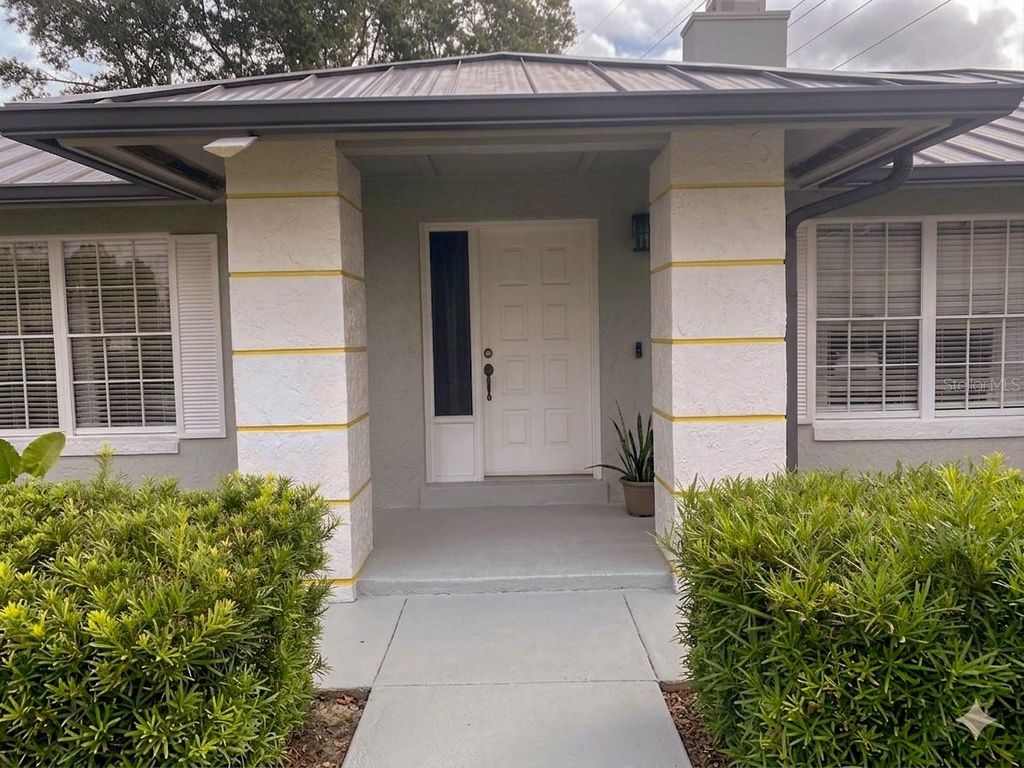 Photo of 1861 Crowley Circle E, Longwood, FL 32779 (MLS # O6401880)