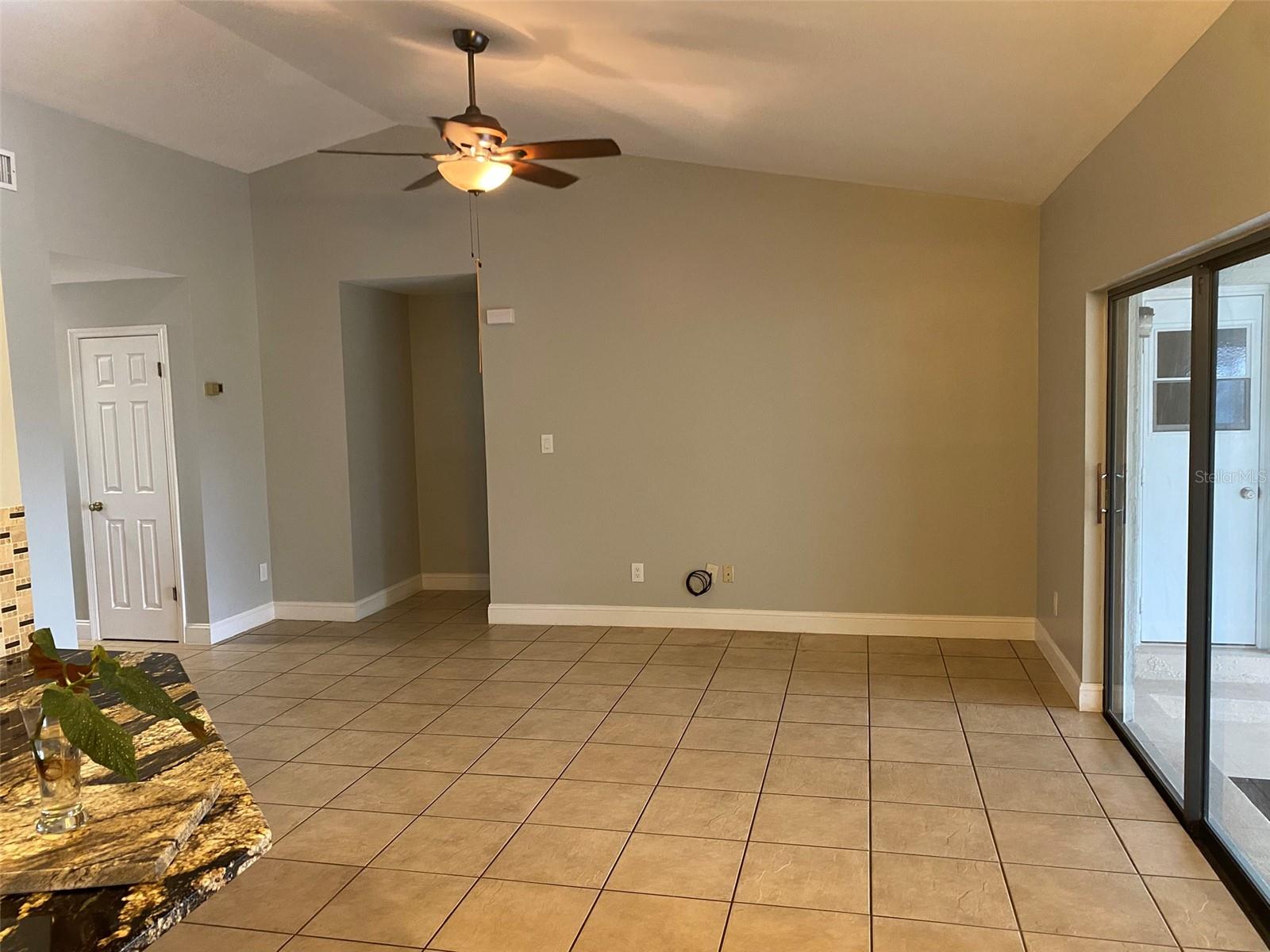 MANDARIN SEC 5 - Residential