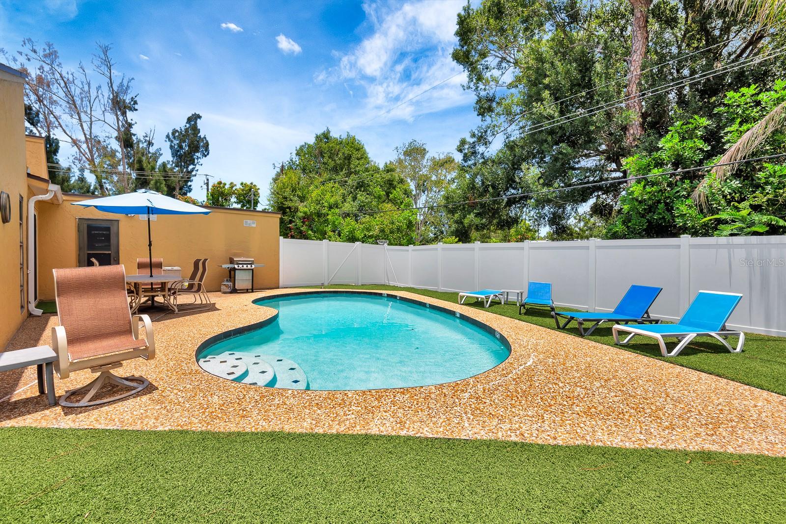 RIVERWOOD PINES - Residential