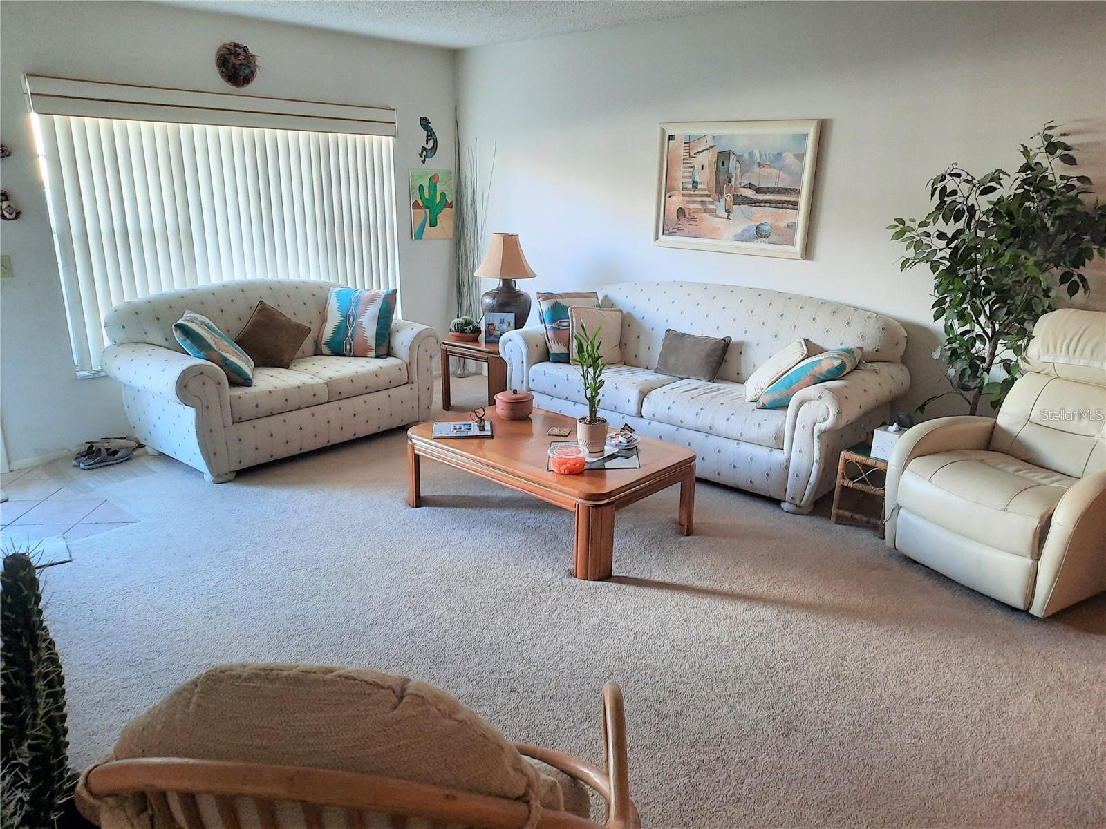 ON TOP OF THE WORLD - Residential