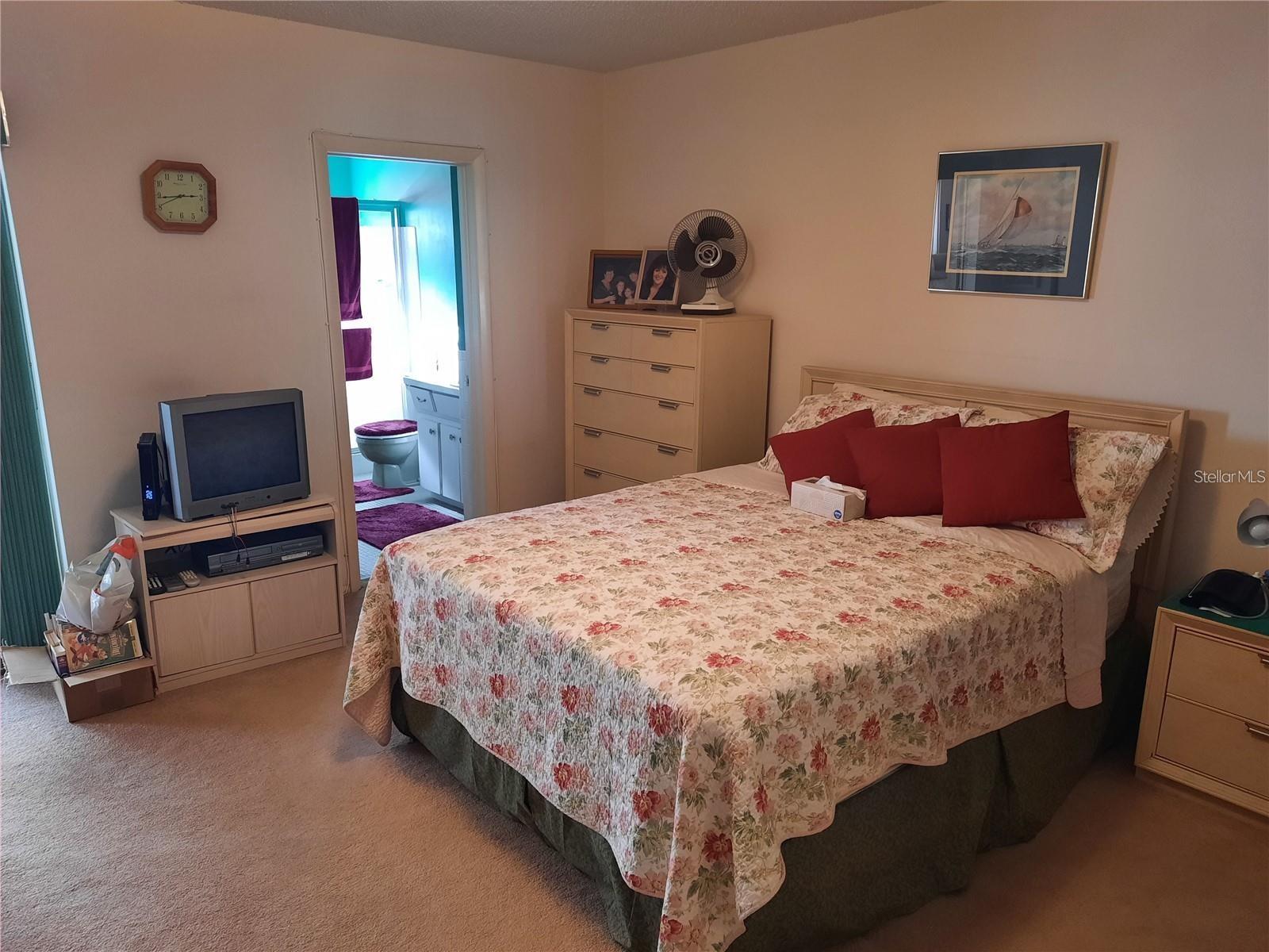 ON TOP OF THE WORLD - Residential