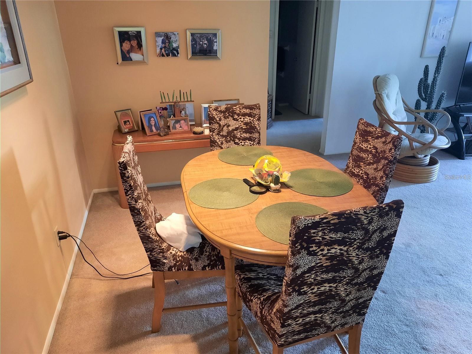 ON TOP OF THE WORLD - Residential