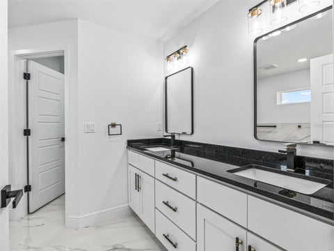 Tiny photo for 14461 SE 80th Street, Morriston, FL 32668 (MLS # OM728205)