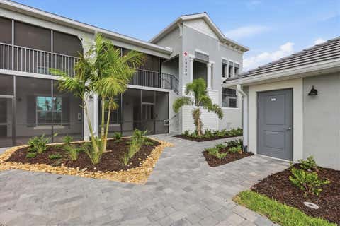 2 beds bed, 2 baths bath property at 18923 Scallop Loop 205, Bradenton, FL 34211