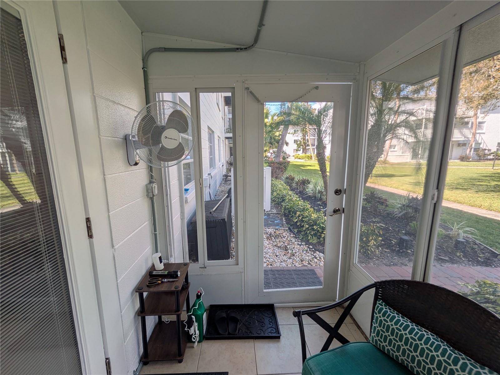 THE FOURTH BAYSHORE - Residential