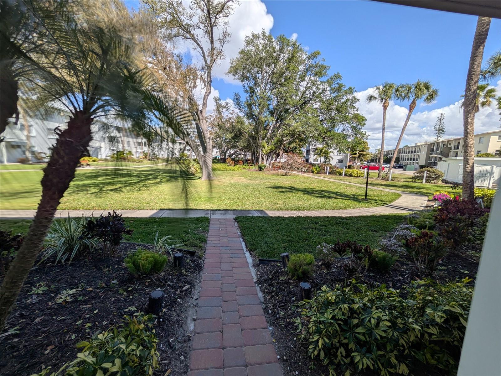 THE FOURTH BAYSHORE - Residential