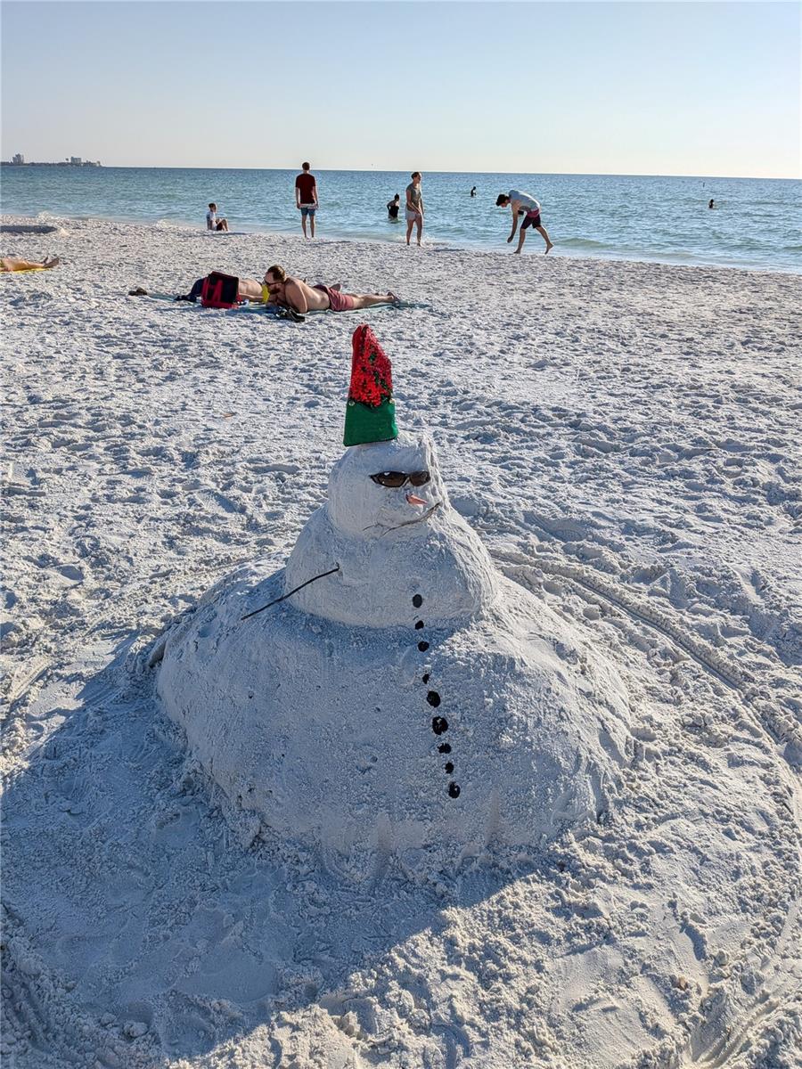 THE FOURTH BAYSHORE - Residential