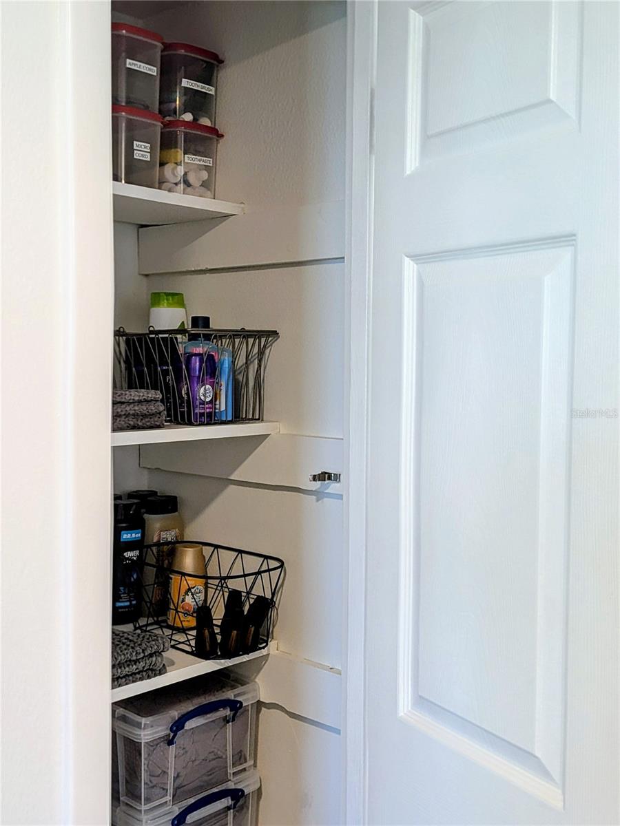 THE FOURTH BAYSHORE - Residential