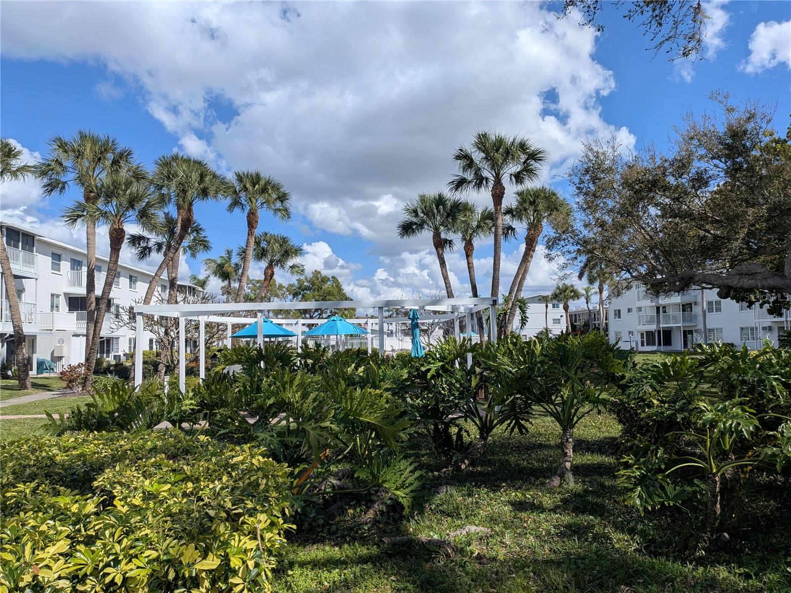 THE FOURTH BAYSHORE - Residential