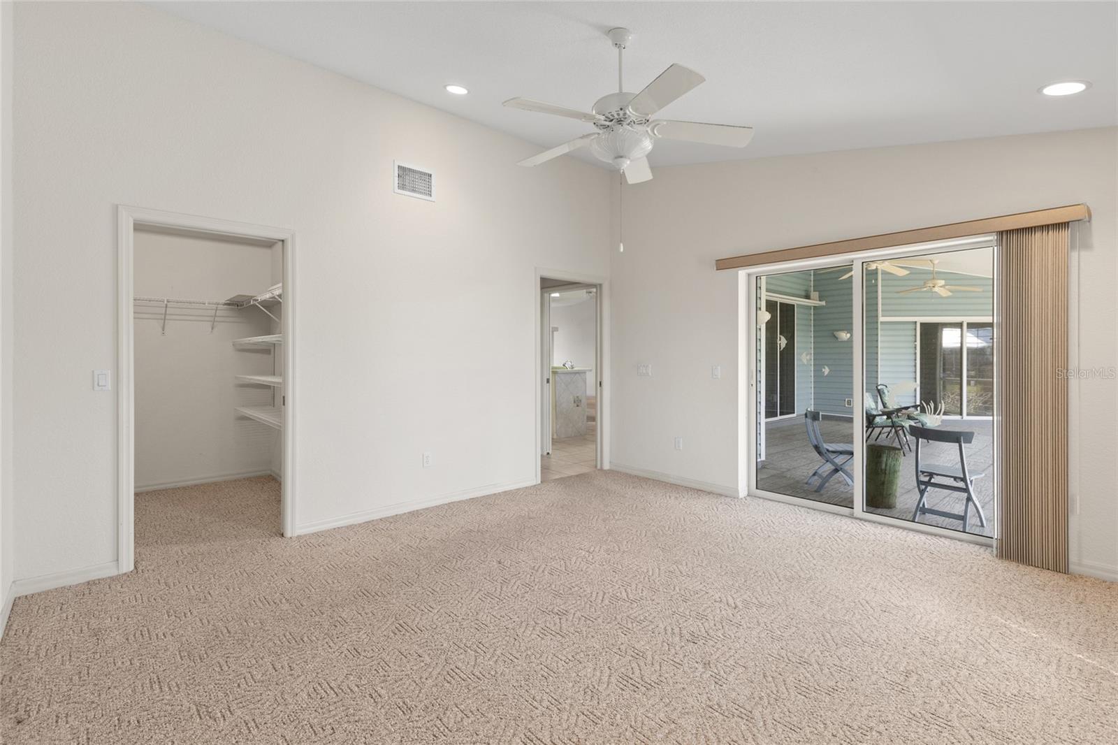 PALM SHORES - Residential