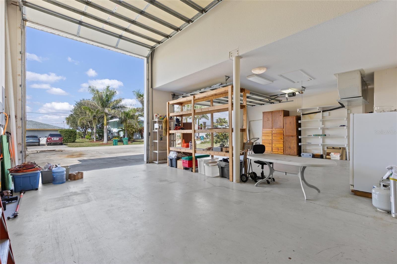 PALM SHORES - Residential