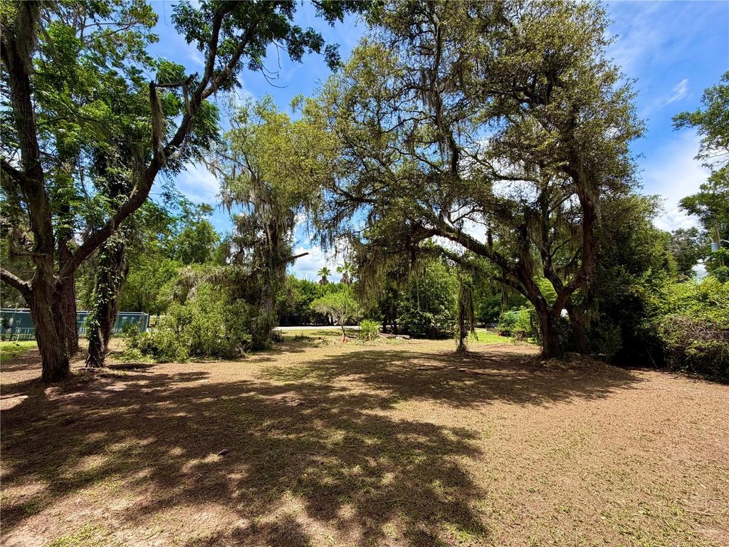 Photo of 424 Margaret Street, Bronson, FL 32621 (MLS # GC541469)