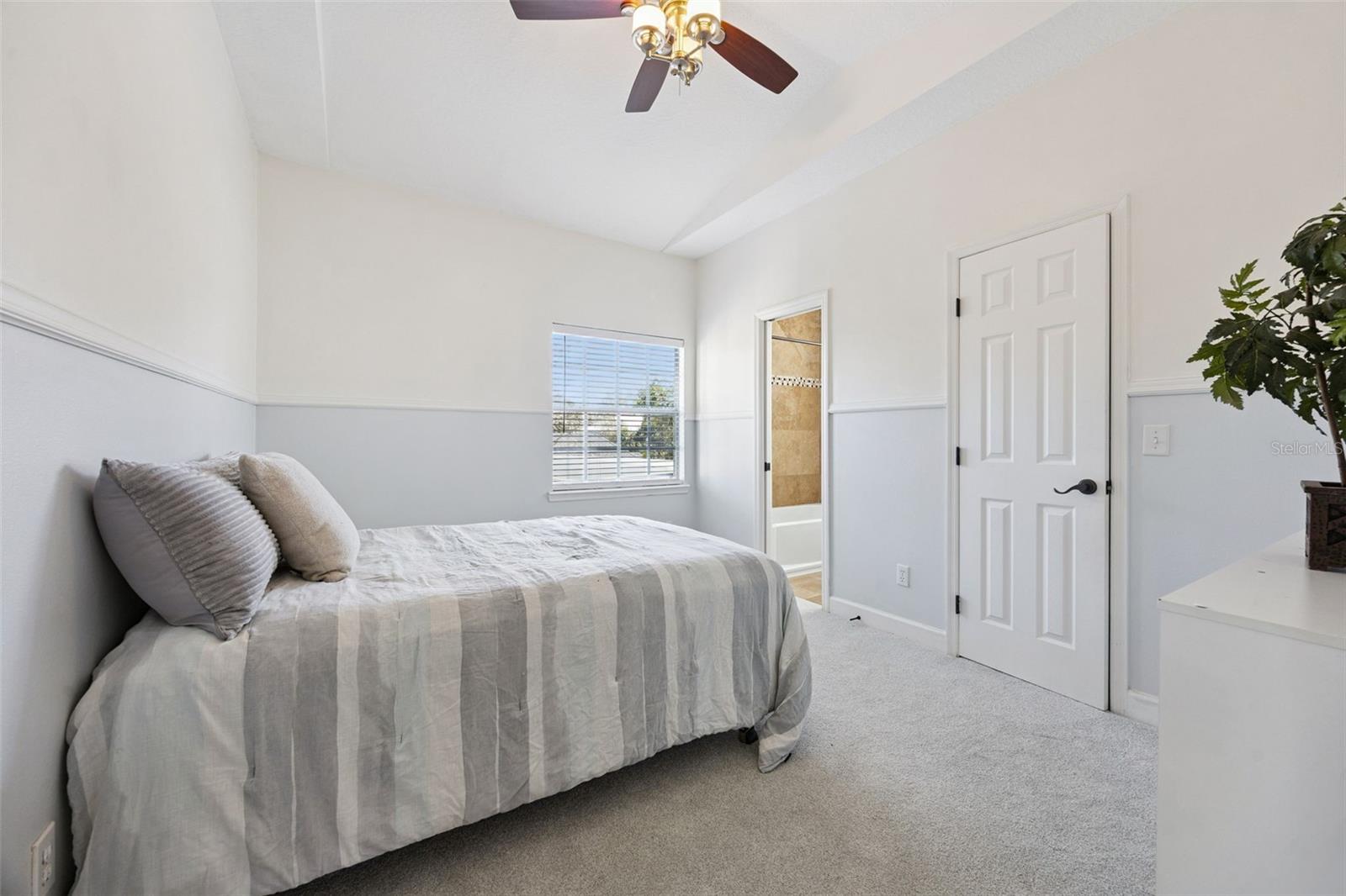 TOREY PINES UN #3 - Residential