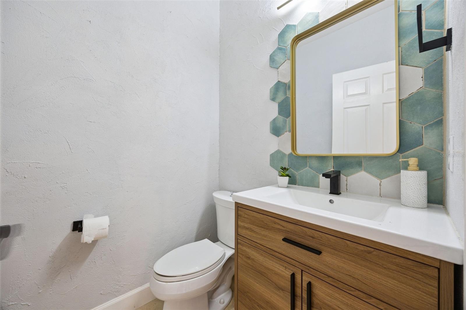 TOREY PINES UN #3 - Residential