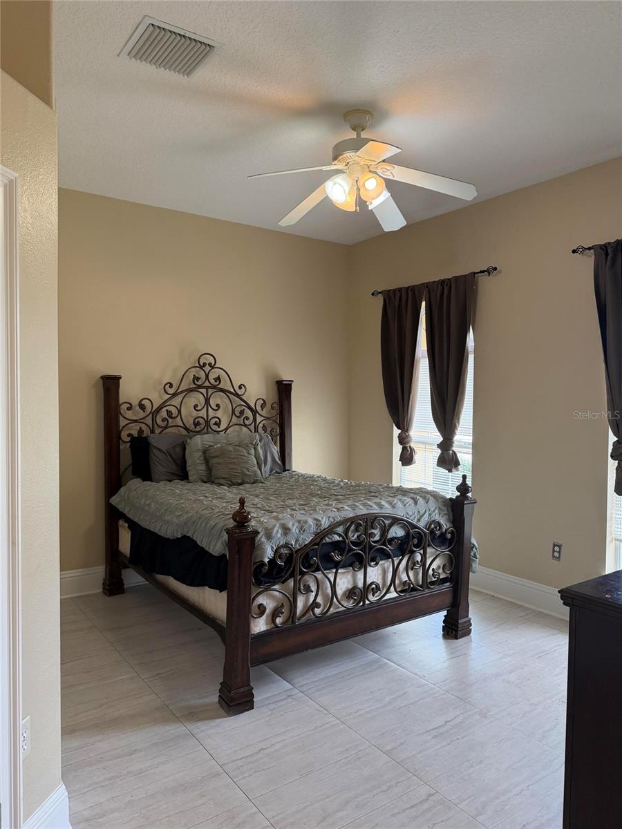 OAKS PH 1 B2 - Residential