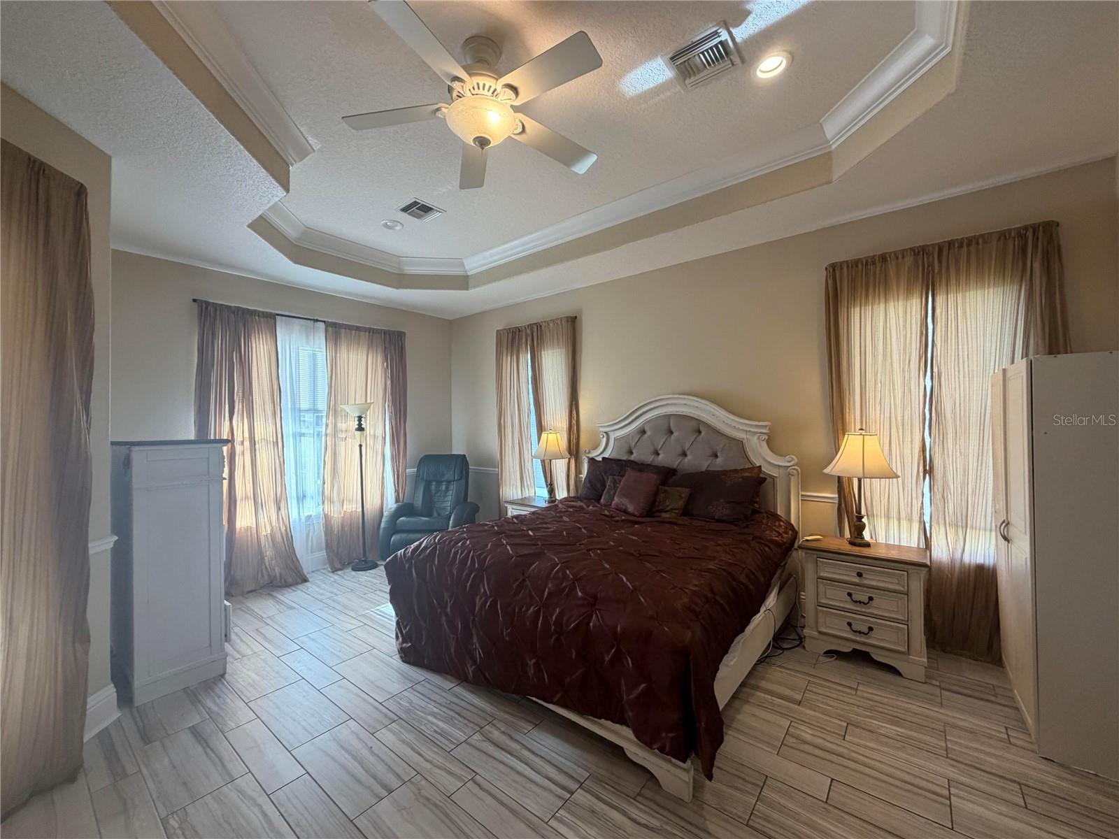 OAKS PH 1 B2 - Residential