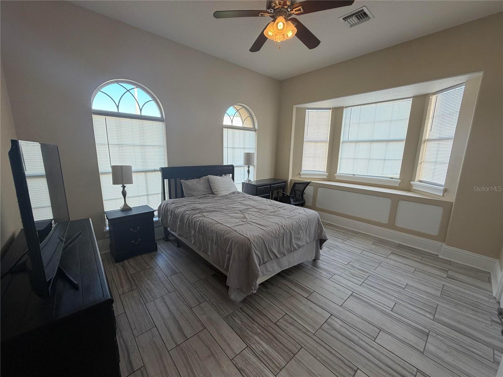 OAKS PH 1 B2 - Residential