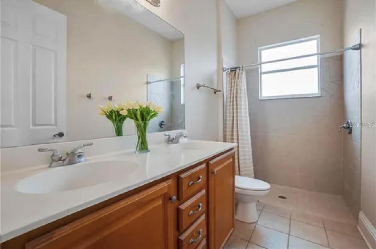 OAKS PH 1 B2 - Residential