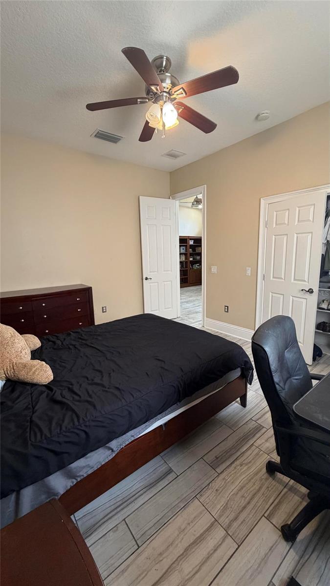 OAKS PH 1 B2 - Residential