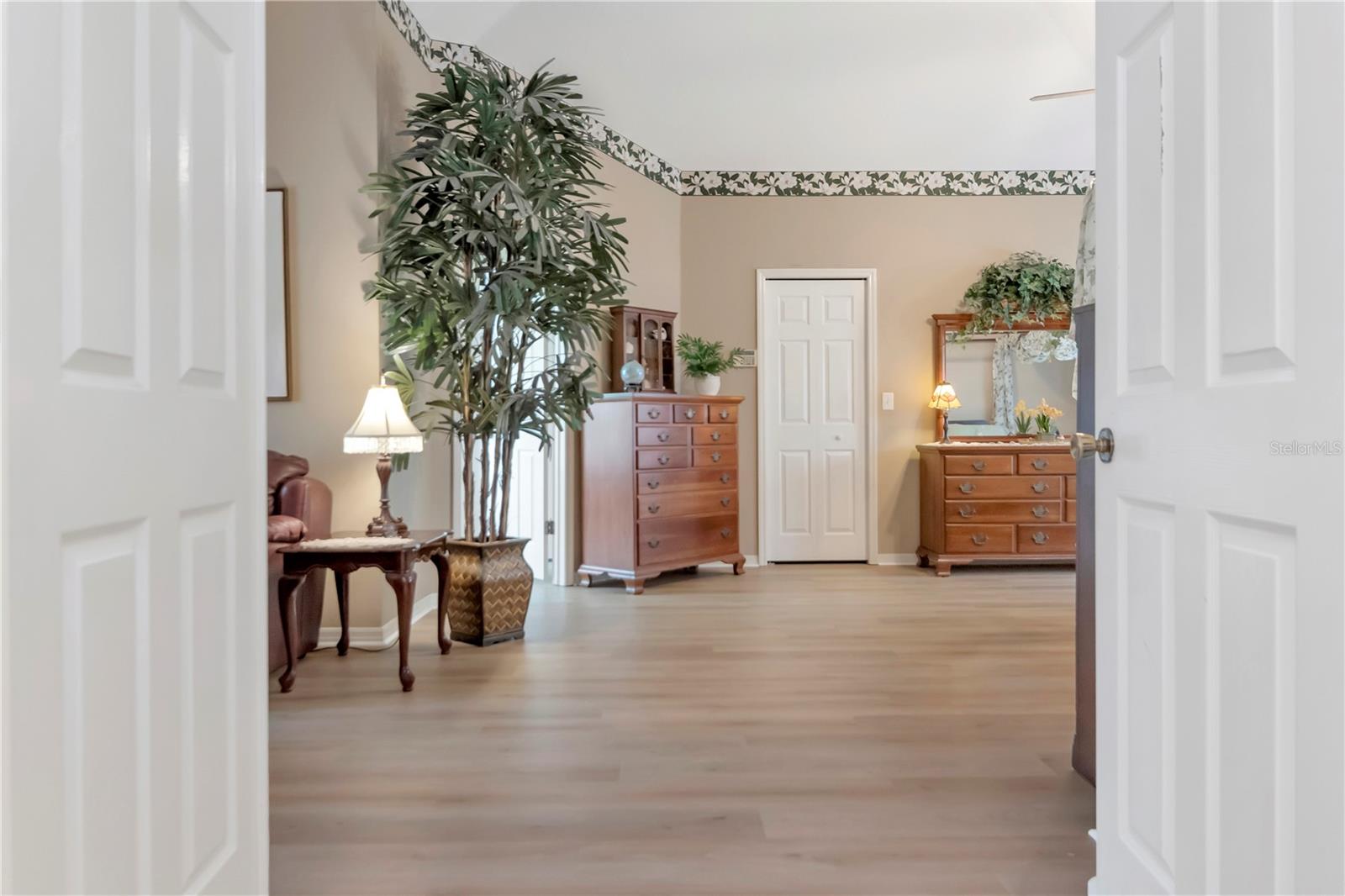 NORTHWOOD - Residential