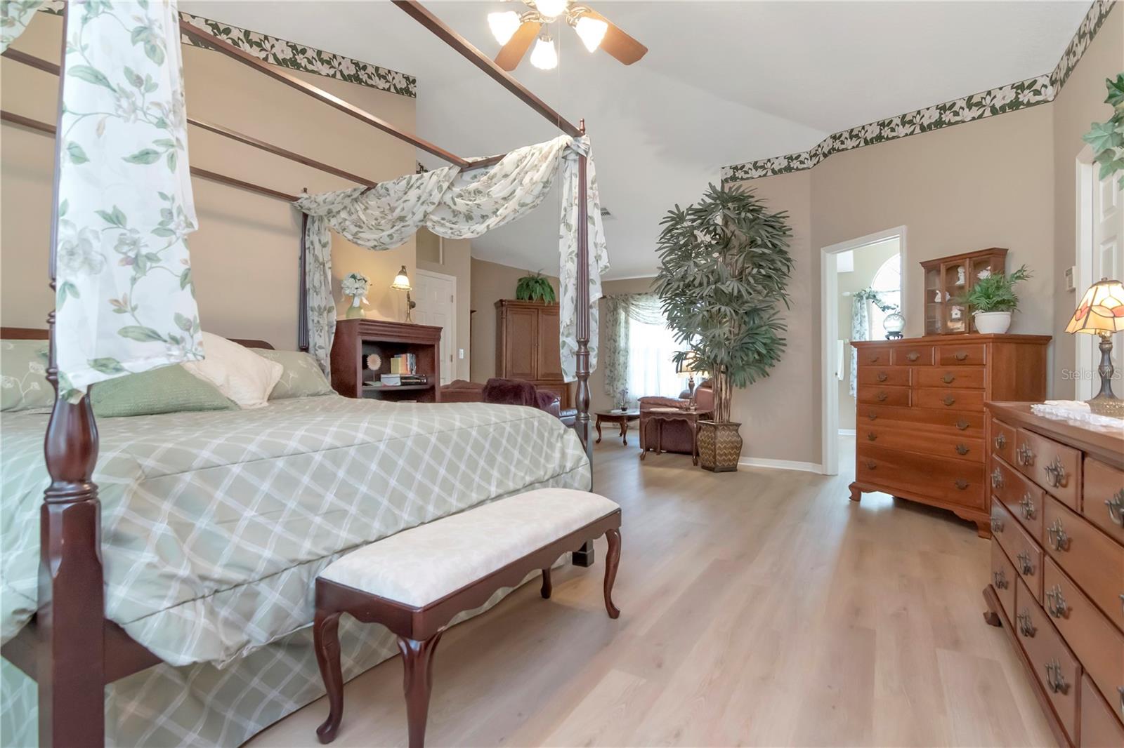 NORTHWOOD - Residential