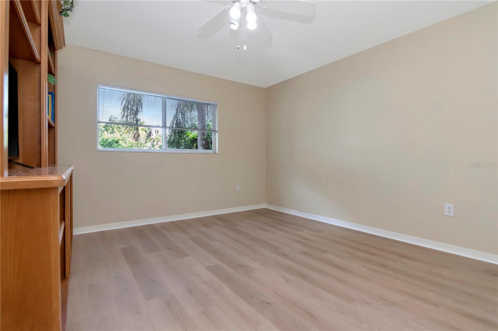 NORTHWOOD - Residential