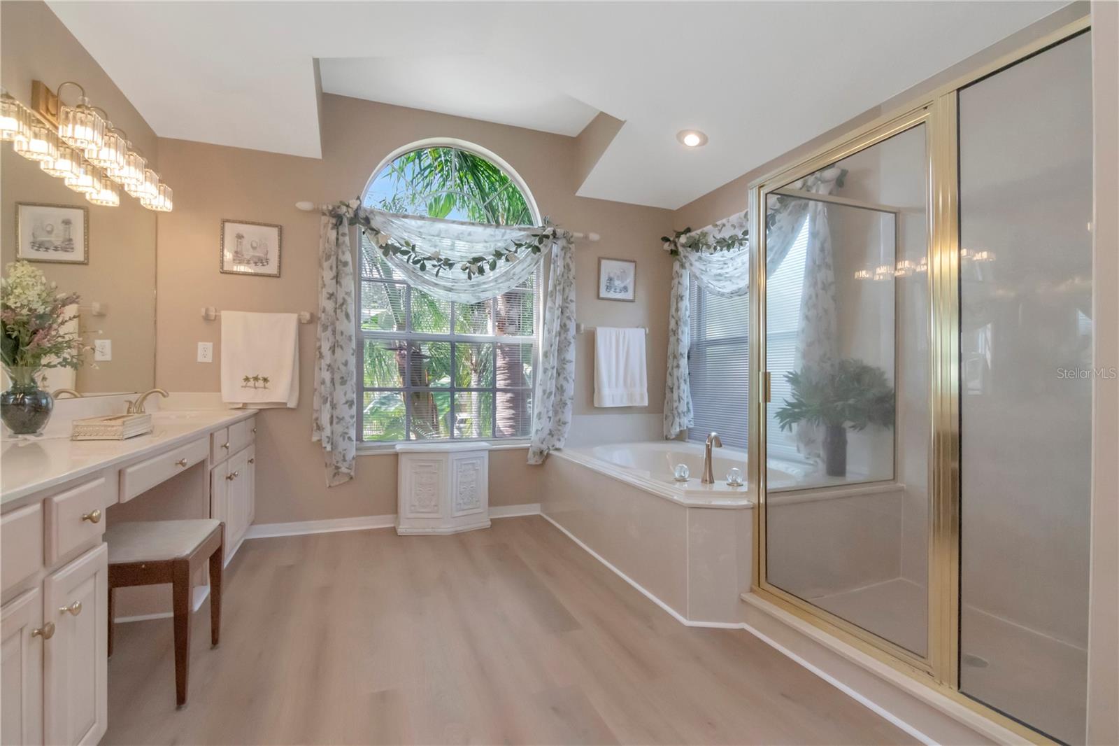 NORTHWOOD - Residential
