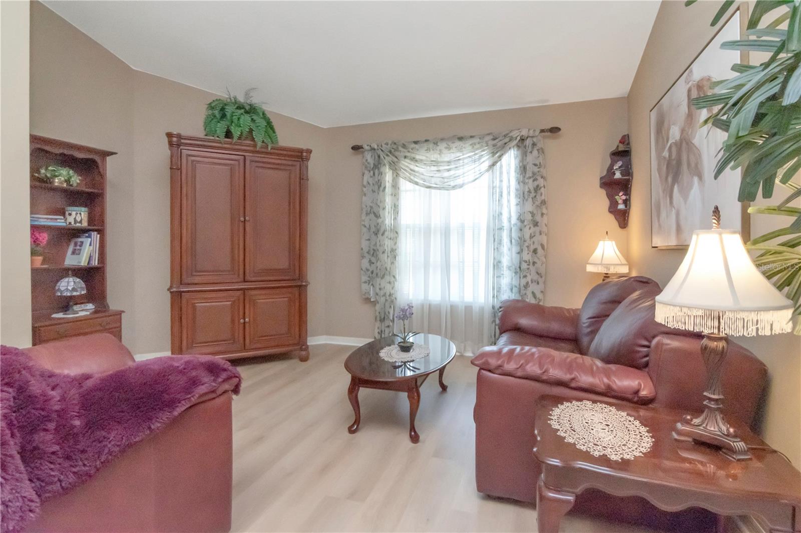 NORTHWOOD - Residential