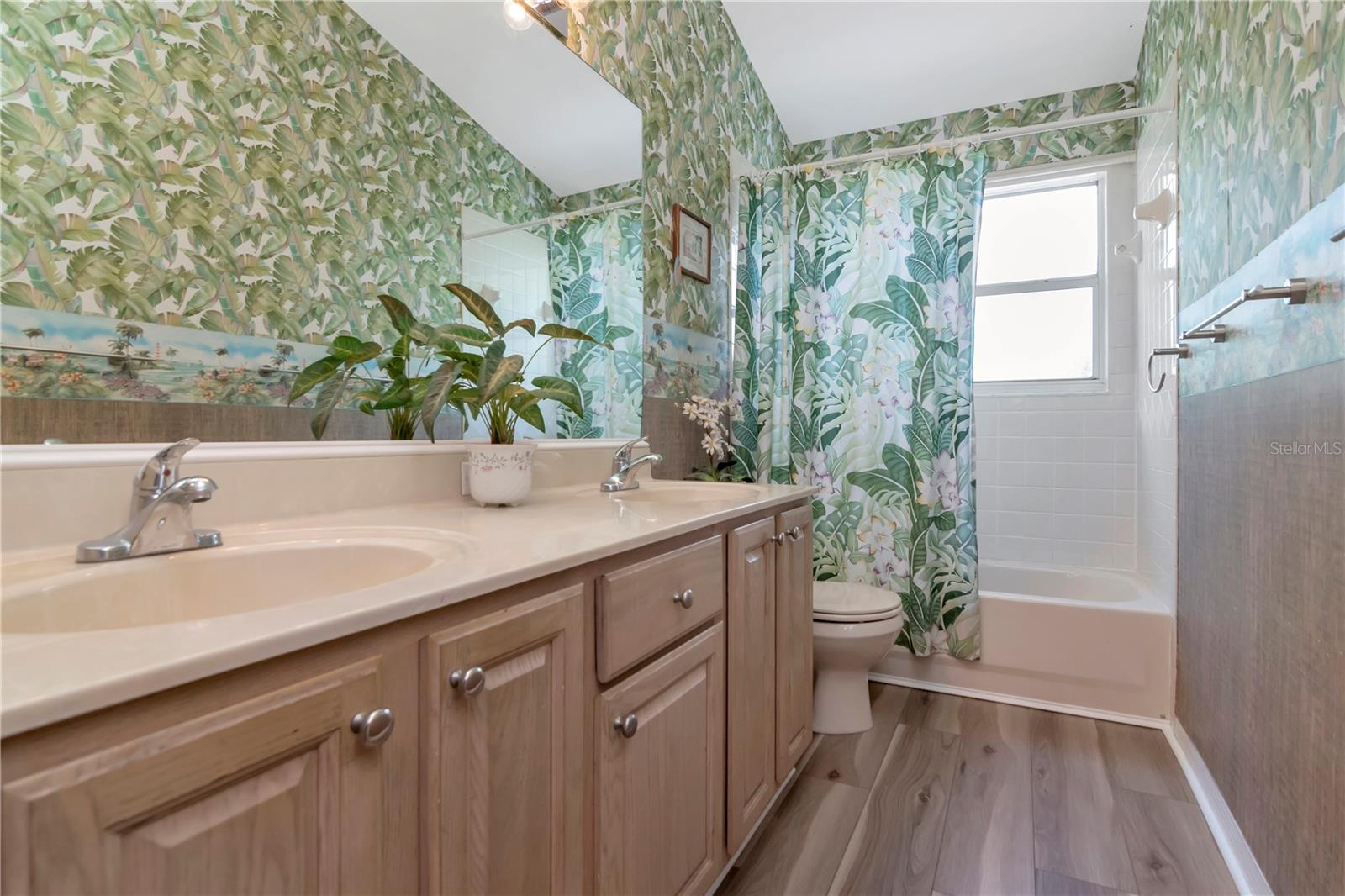 NORTHWOOD - Residential