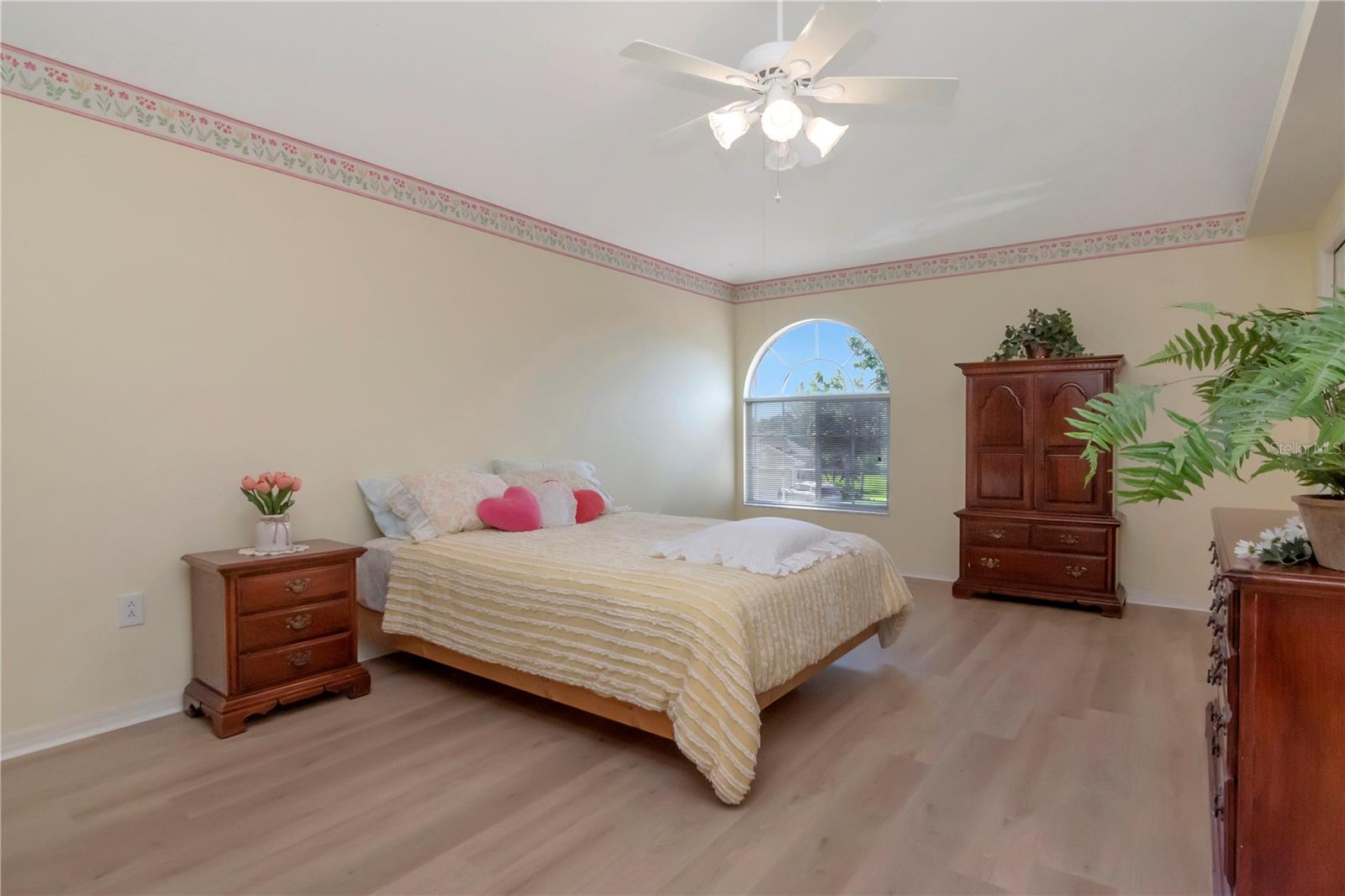 NORTHWOOD - Residential