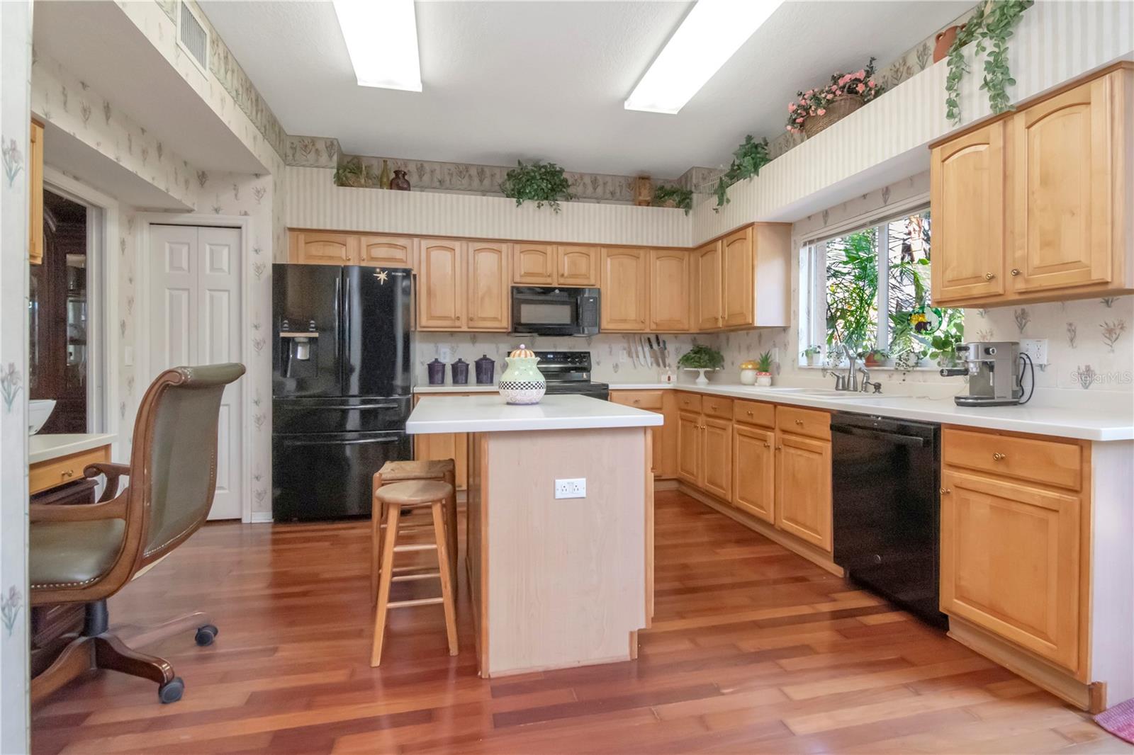 NORTHWOOD - Residential