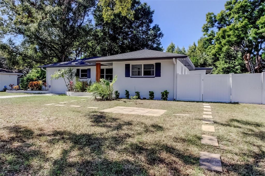 Photo of 10 S Orion Avenue, Clearwater, FL 33765 (MLS # TB8448445)