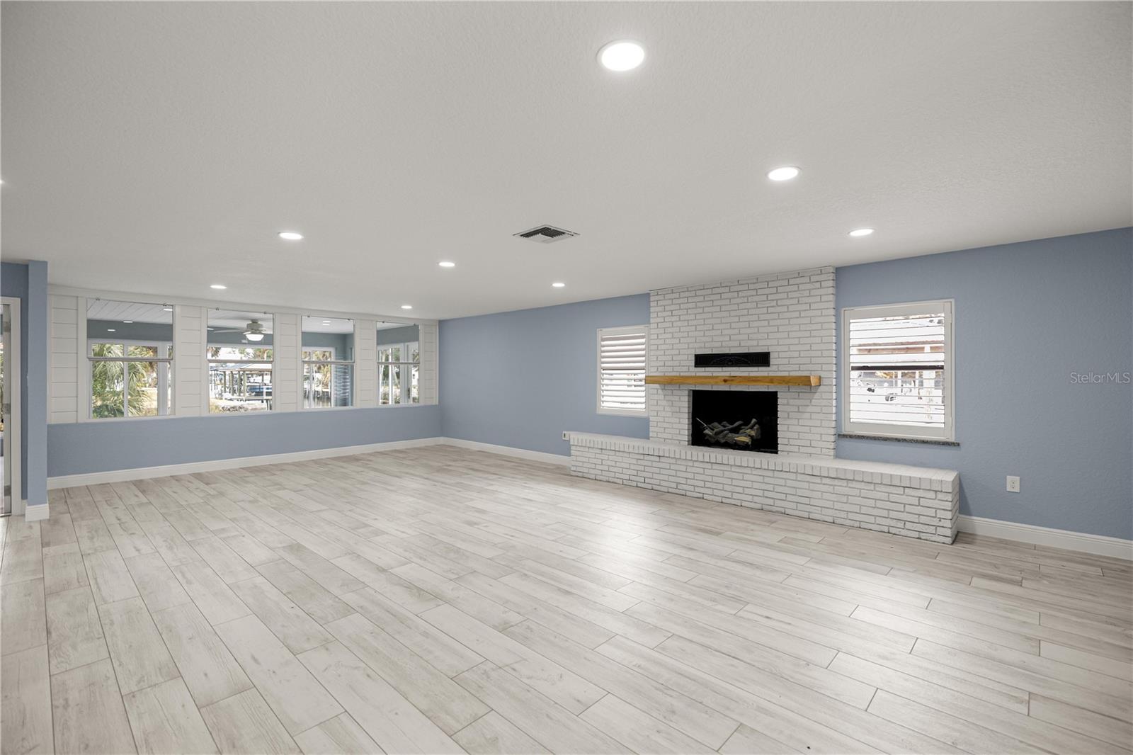 WOODLAND ESTATES UNIT 02 - Residential