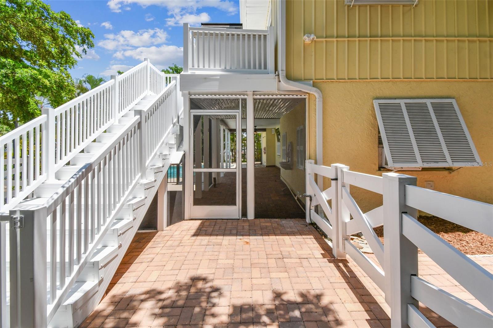 FLAMINGO CAY FIRST UNIT - Residential