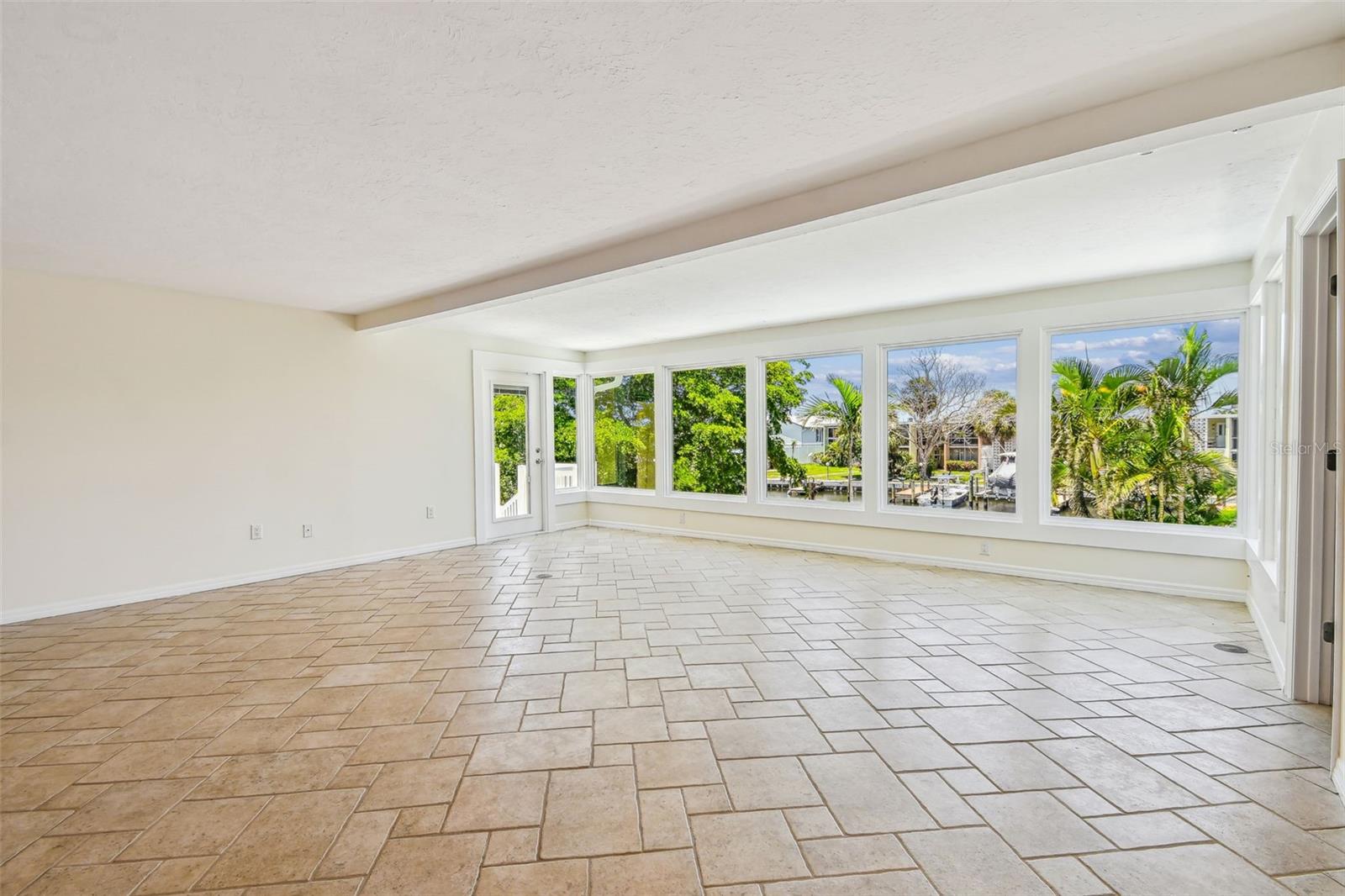 FLAMINGO CAY FIRST UNIT - Residential