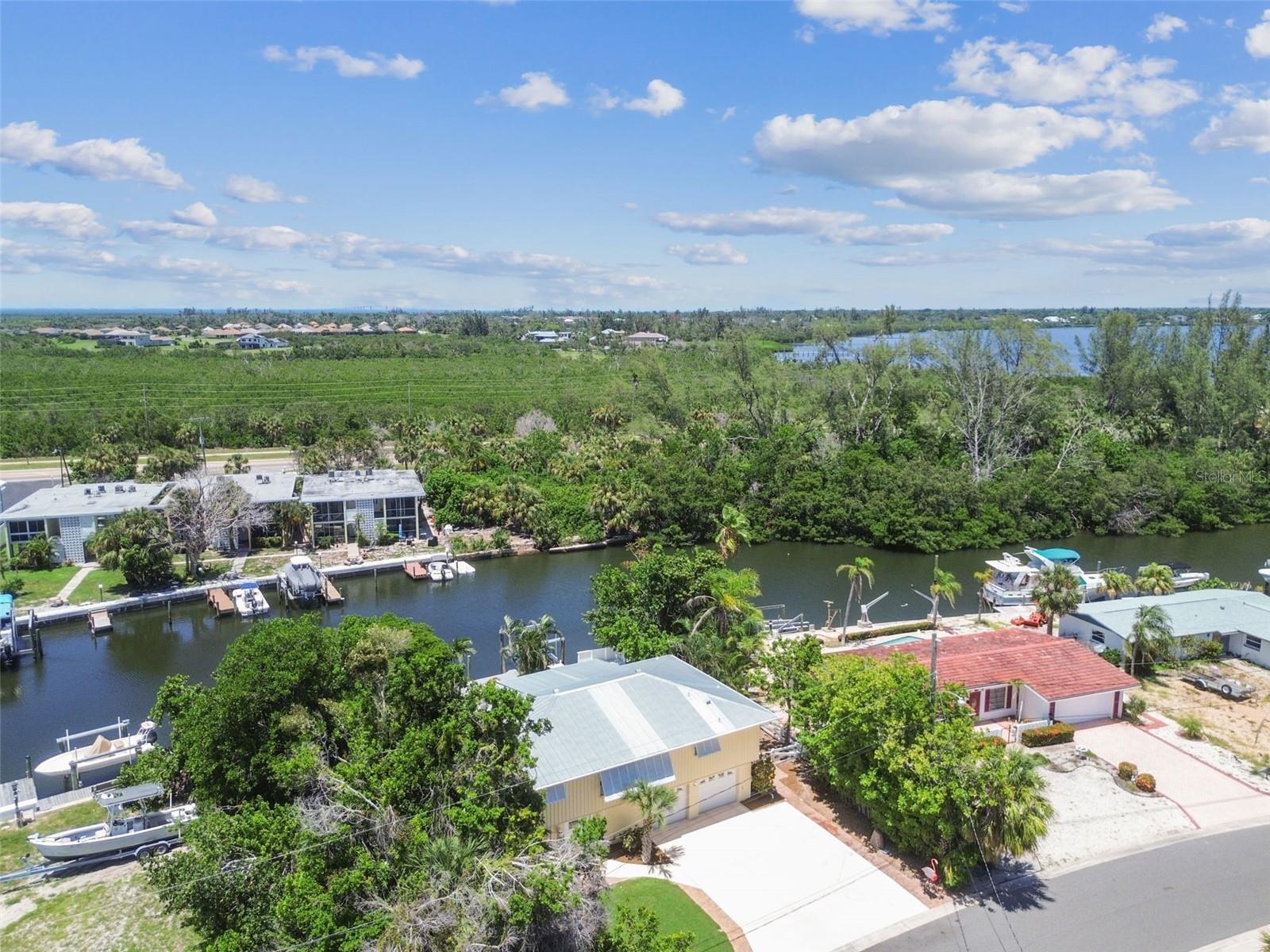 FLAMINGO CAY FIRST UNIT - Residential