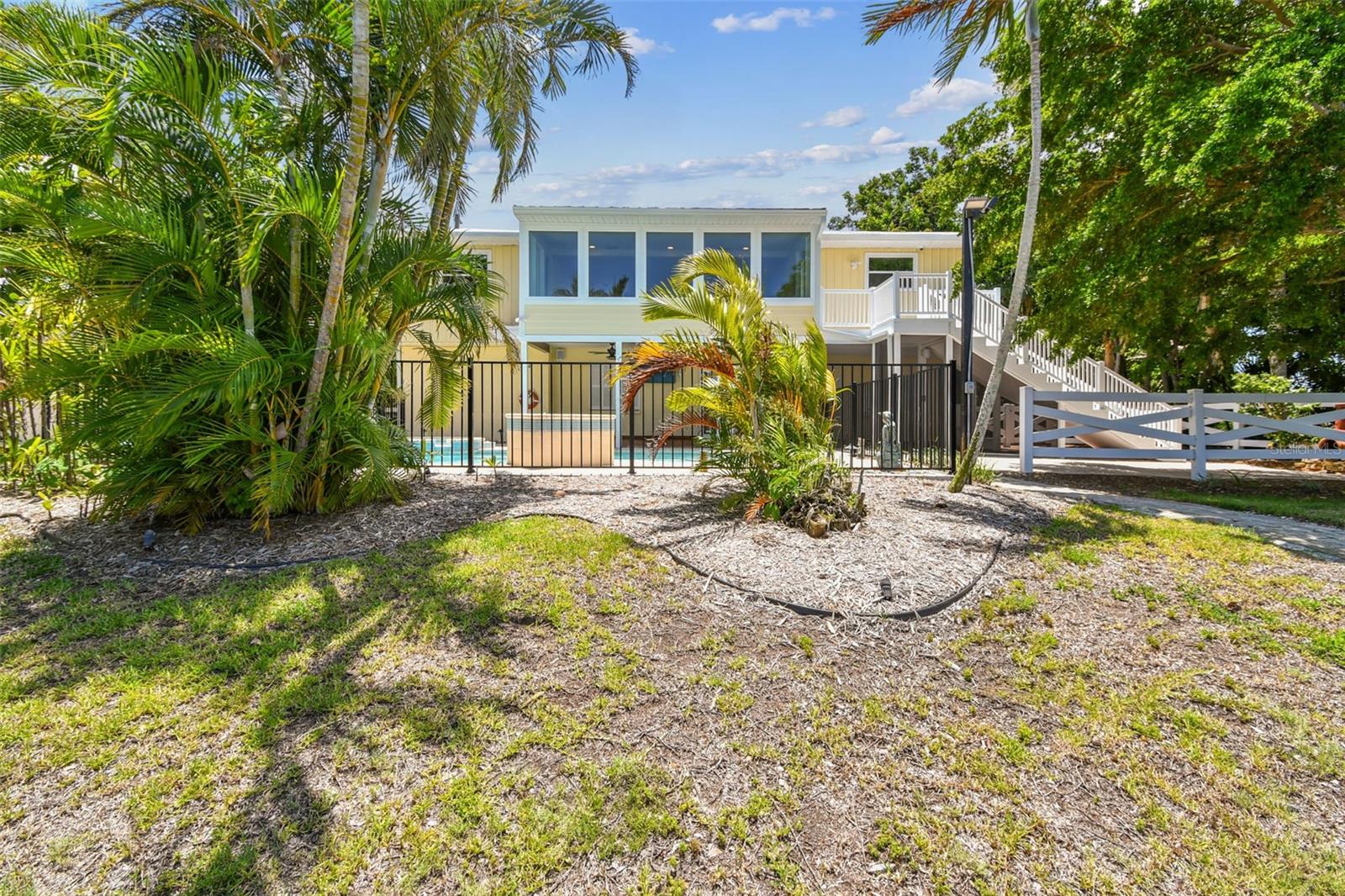 FLAMINGO CAY FIRST UNIT - Residential