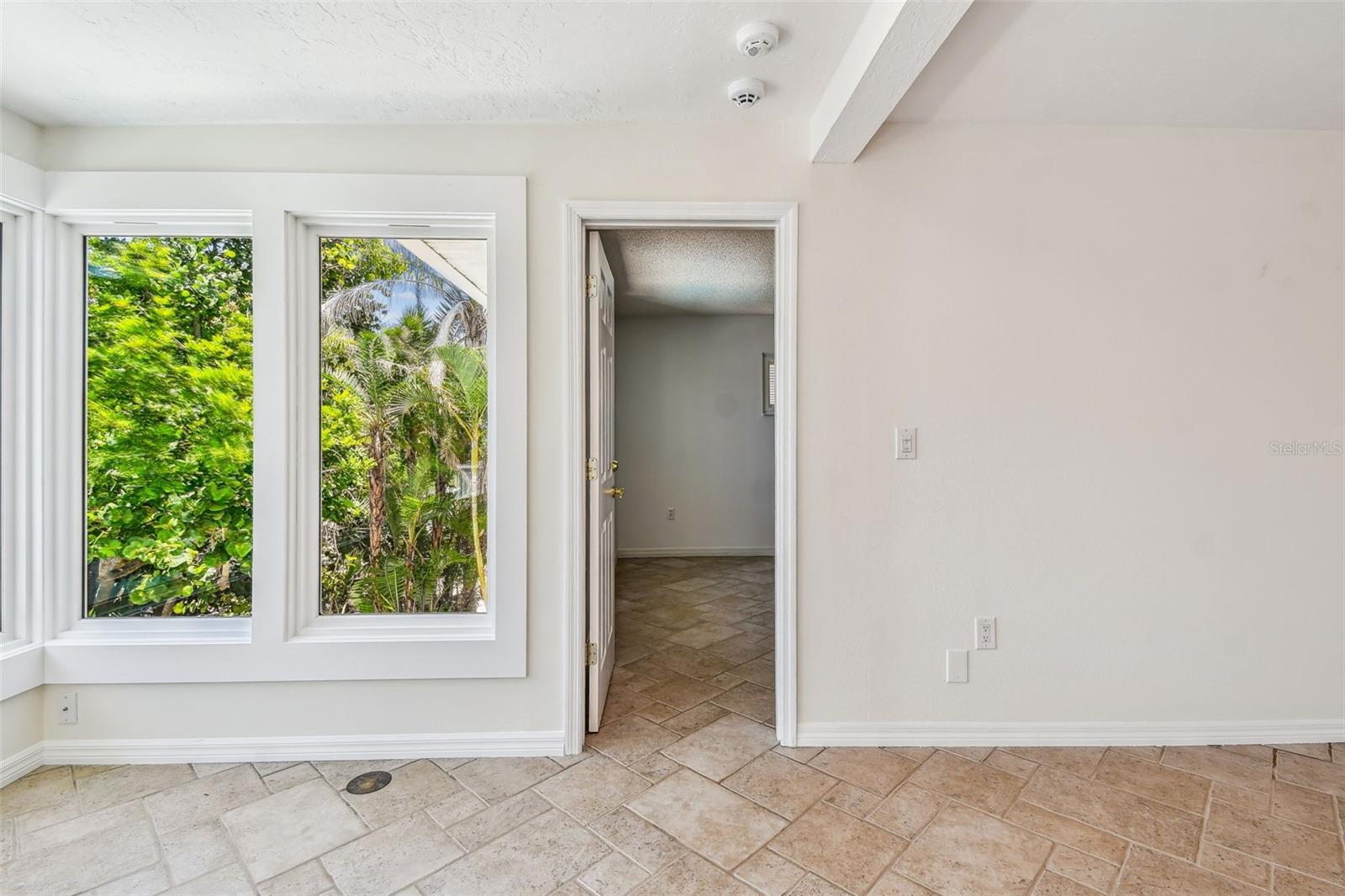 FLAMINGO CAY FIRST UNIT - Residential