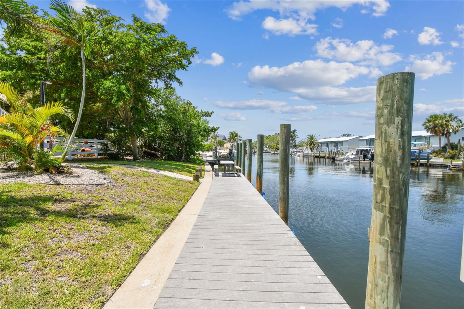 FLAMINGO CAY FIRST UNIT - Residential