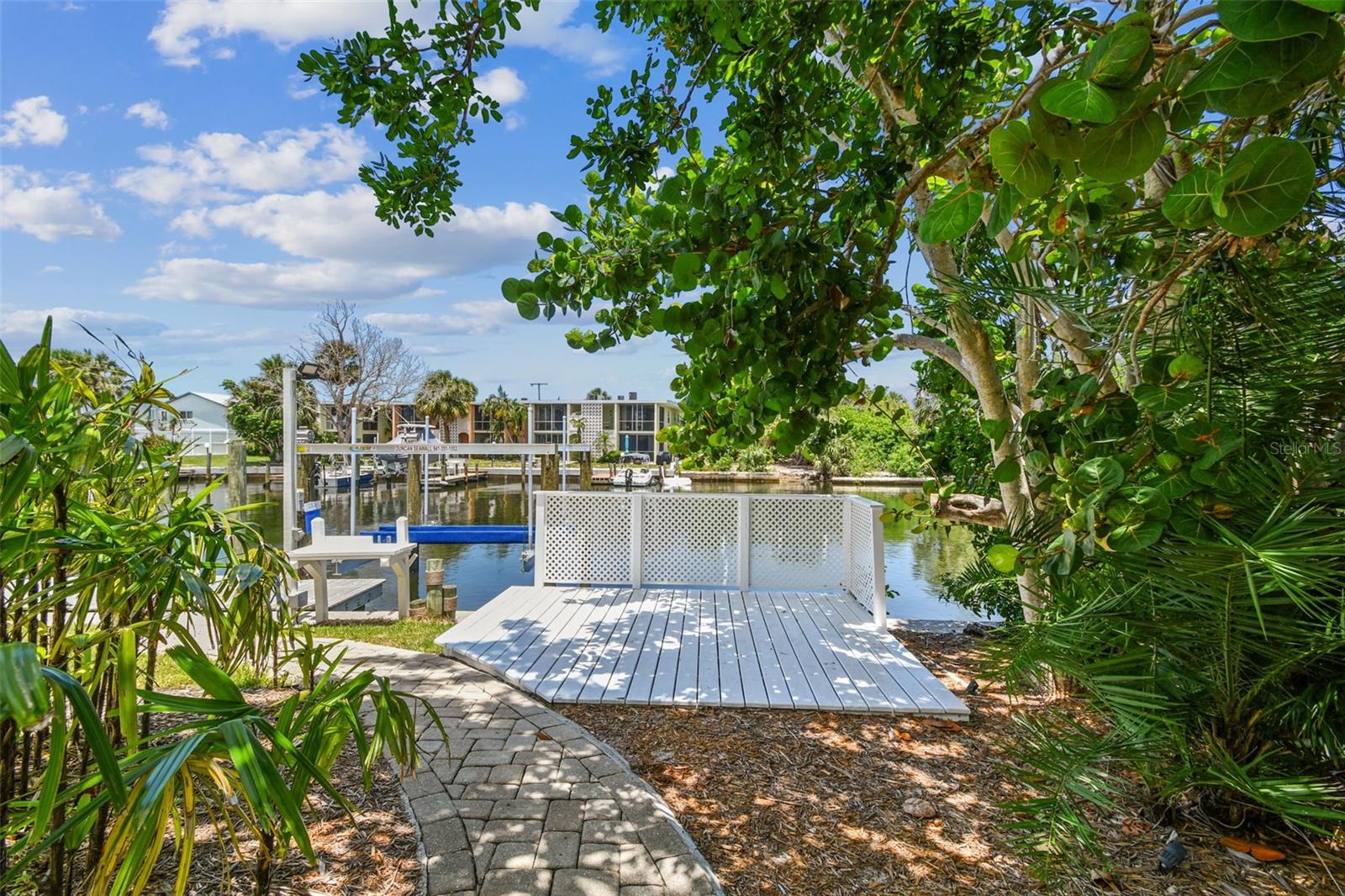 FLAMINGO CAY FIRST UNIT - Residential