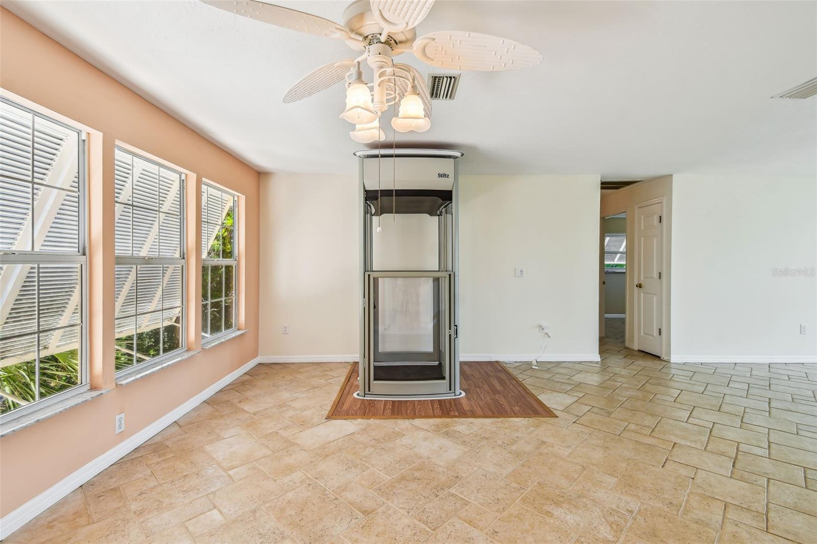 FLAMINGO CAY FIRST UNIT - Residential