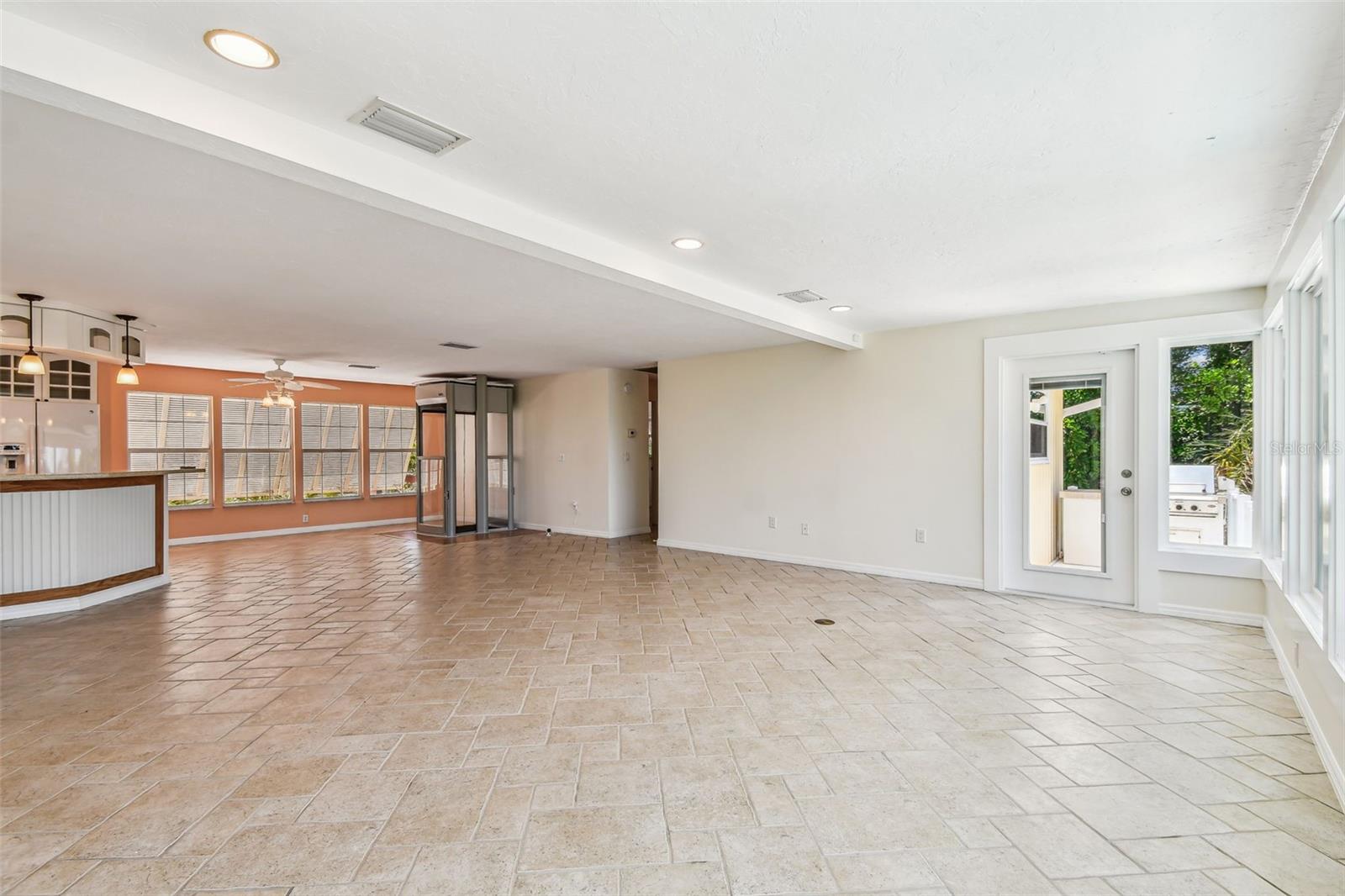 FLAMINGO CAY FIRST UNIT - Residential