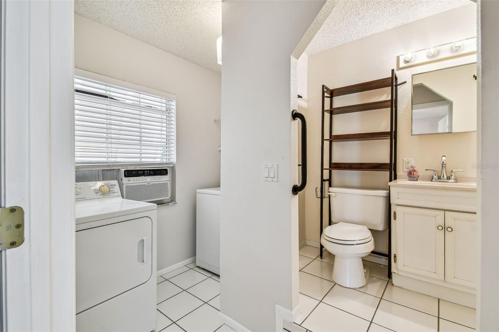 FLAMINGO CAY FIRST UNIT - Residential