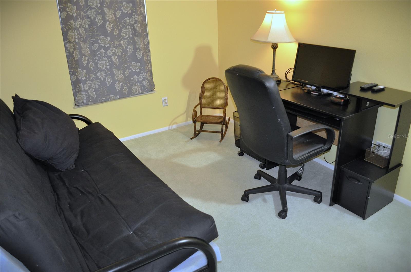 HAMLETS AT WHITCOMB PLACE THE - Residential Lease
