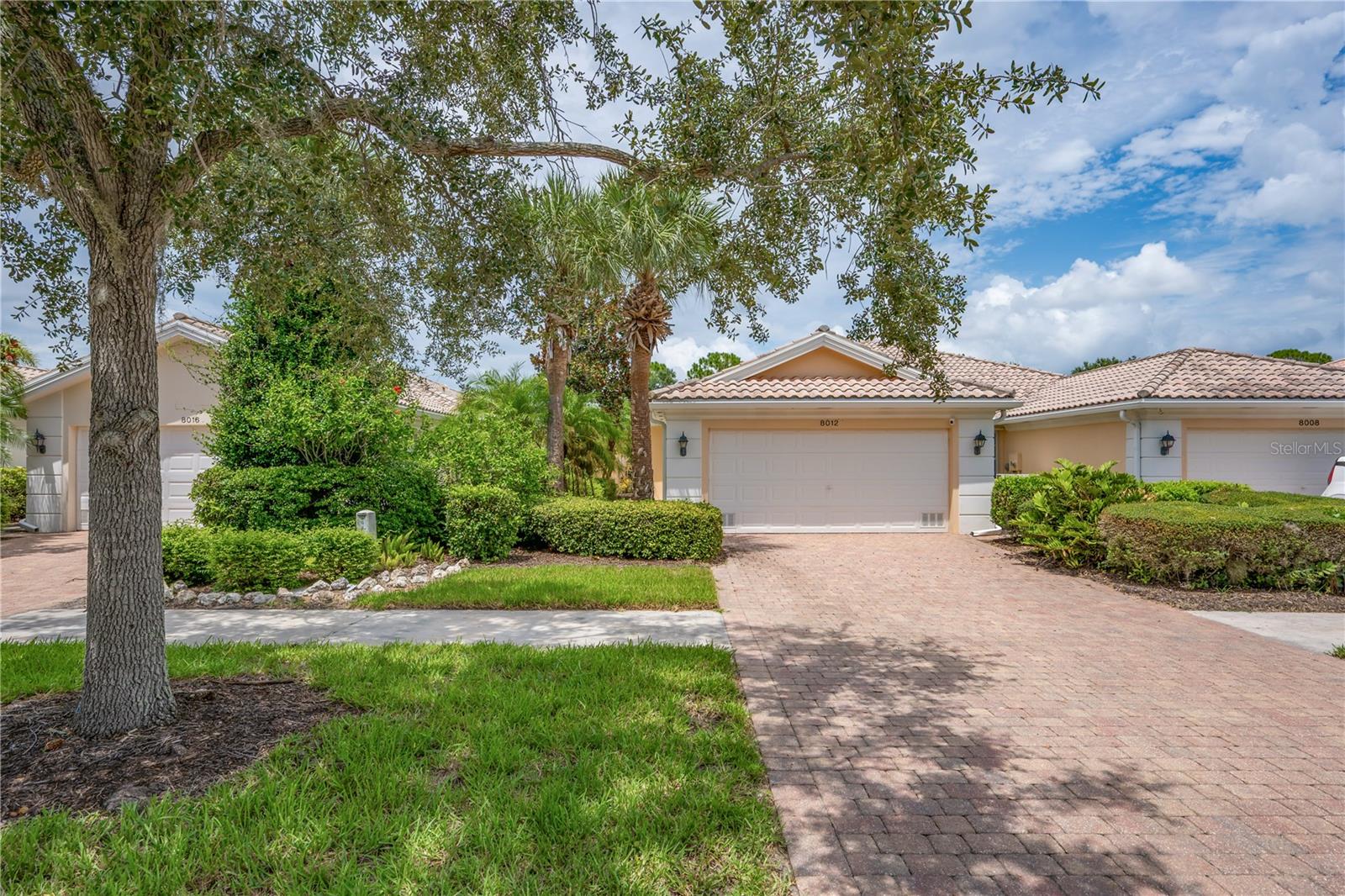 8012 CAMMINARE DRIVE