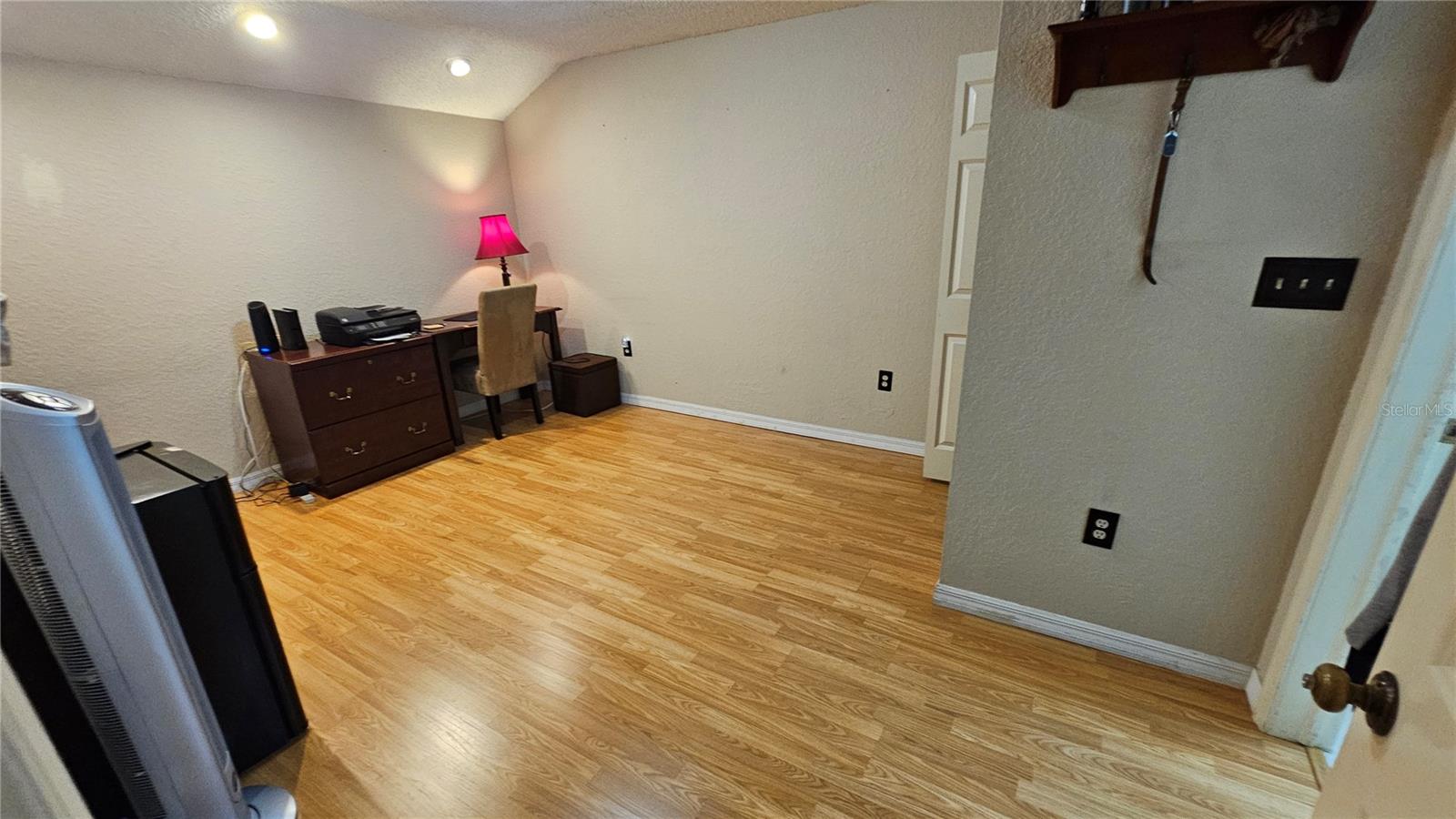 COUNTRY TRAILS - Residential