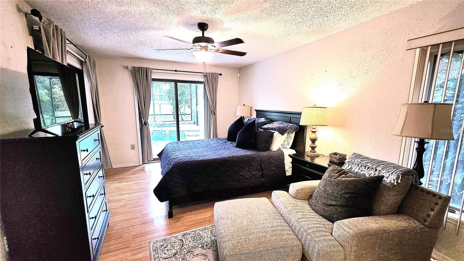 COUNTRY TRAILS - Residential