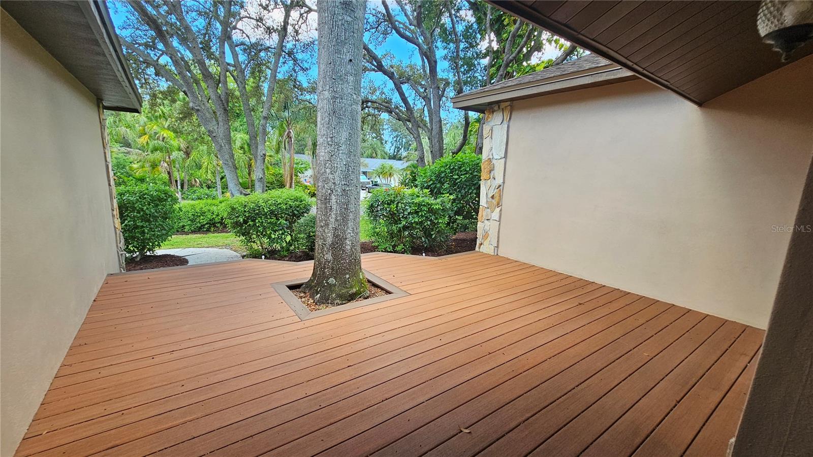 COUNTRY TRAILS - Residential